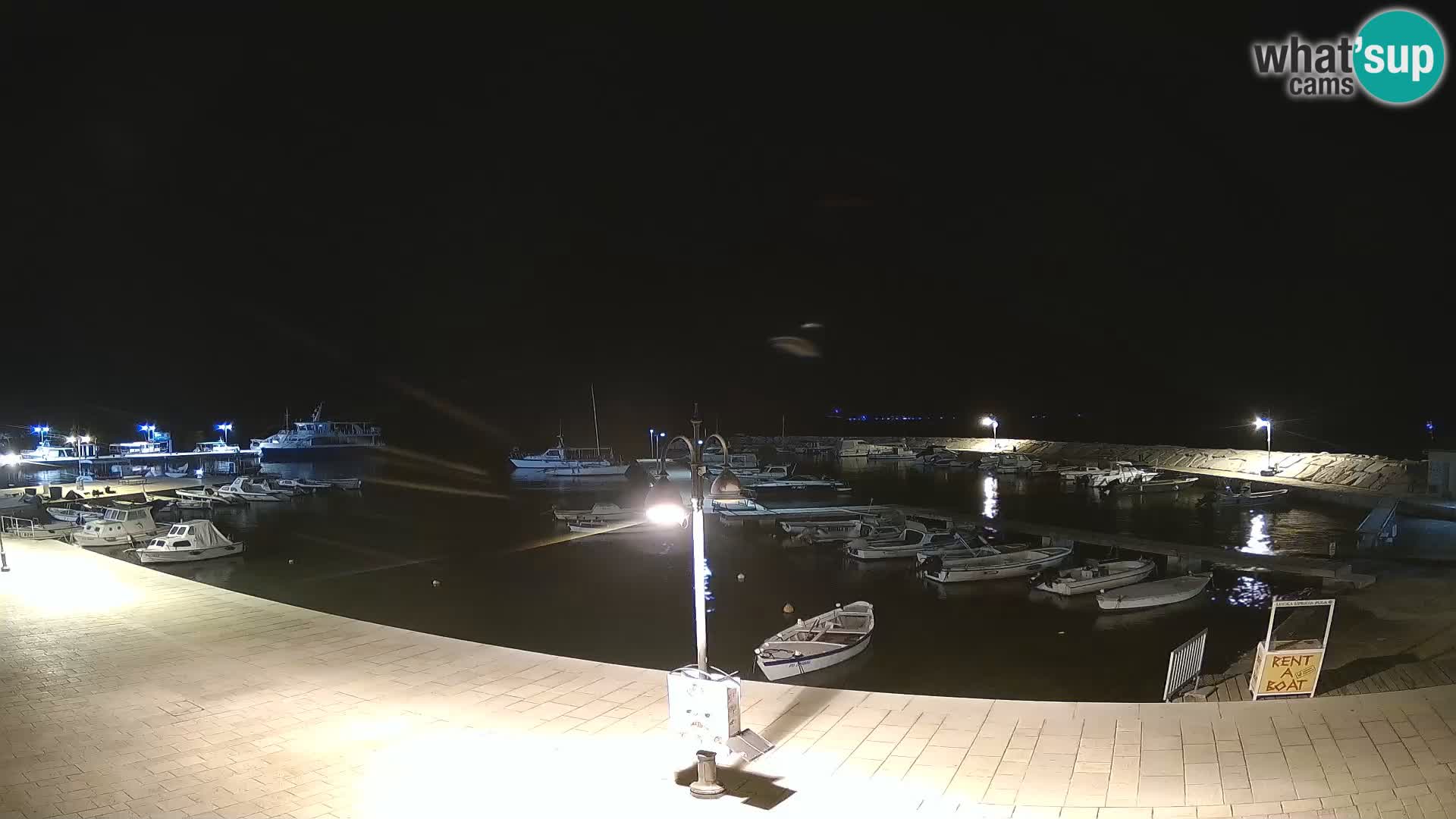 Spletna kamera Fažana riva in mestna marina – Istra