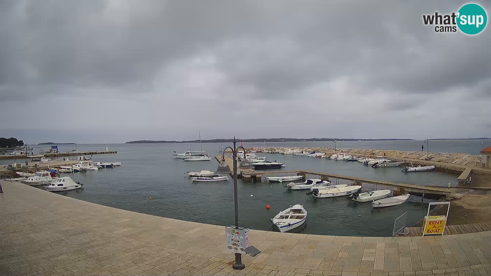 Fažana Camera en vivo riva y marina de la ciudad – Istria