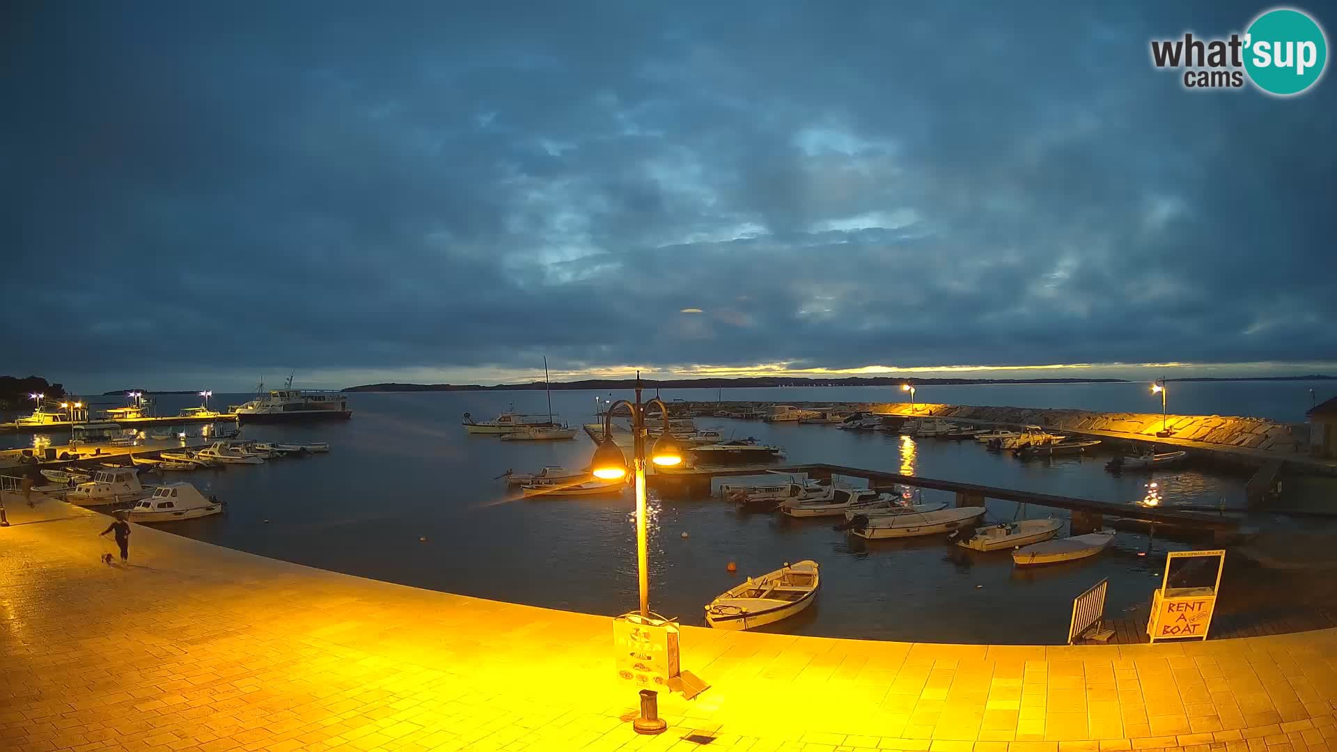 Fažana Camera en vivo riva y marina de la ciudad – Istria