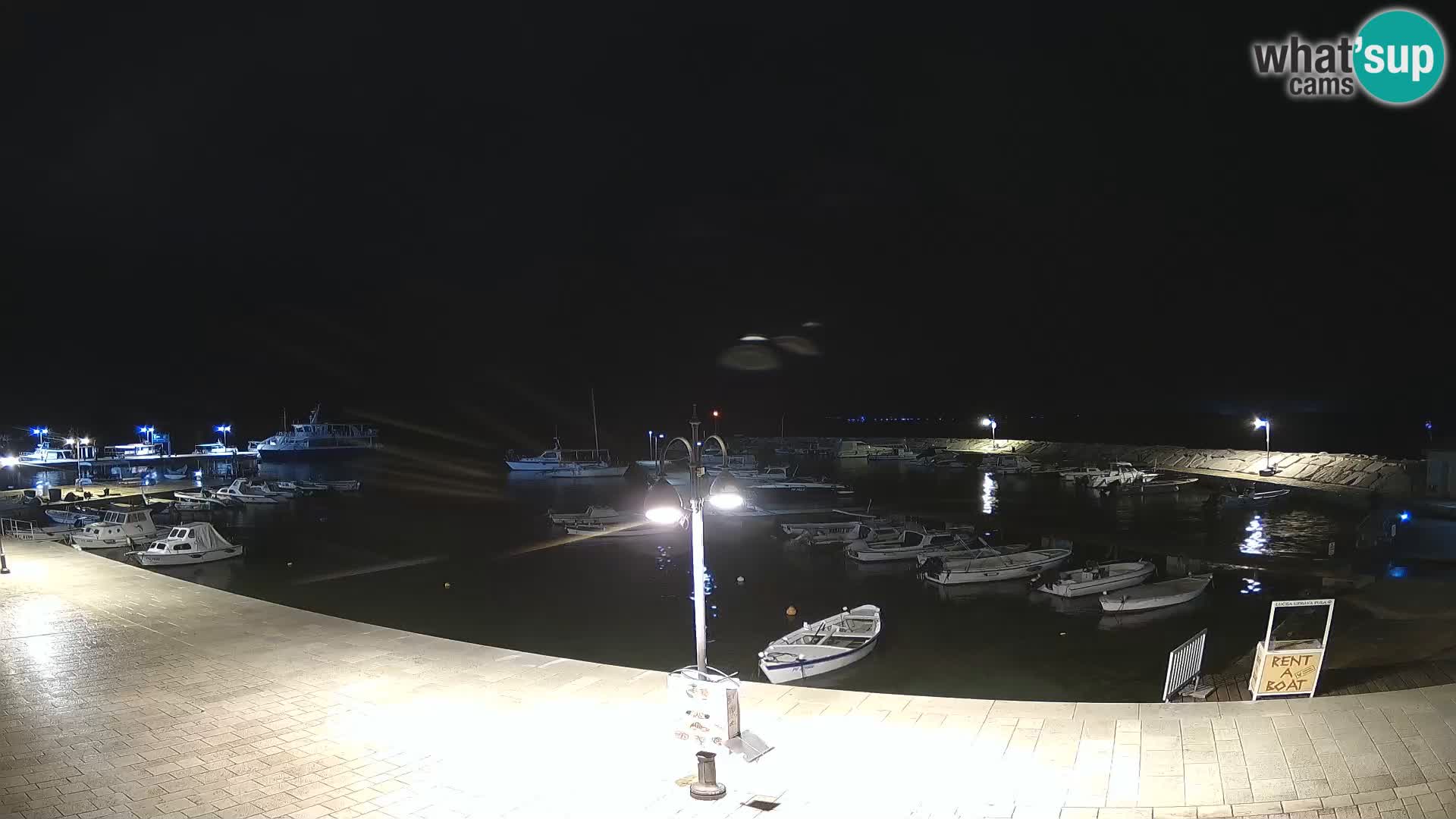 Fažana Camera en vivo riva y marina de la ciudad – Istria