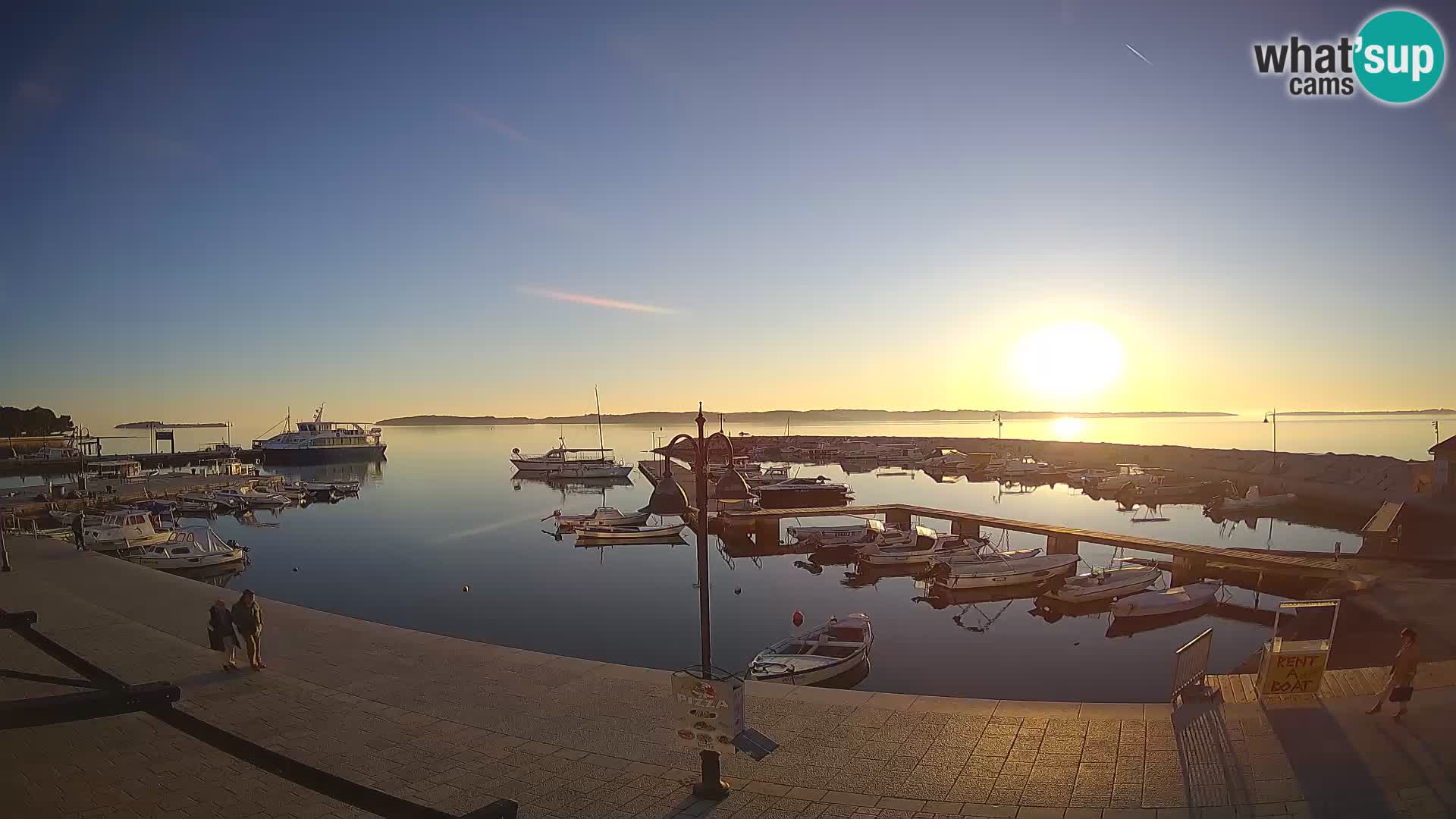 Webcam Fažana riva and city marina – Istria