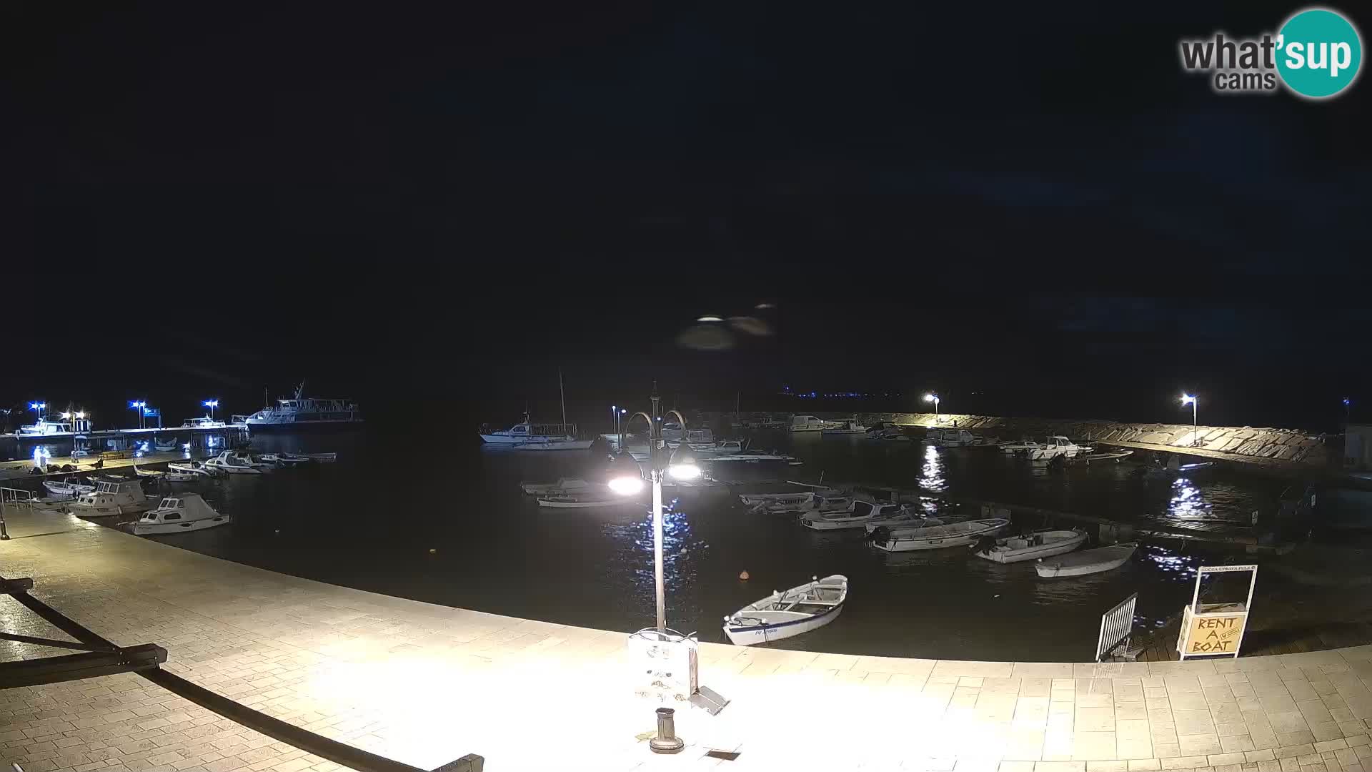 Fažana Camera en vivo riva y marina de la ciudad – Istria