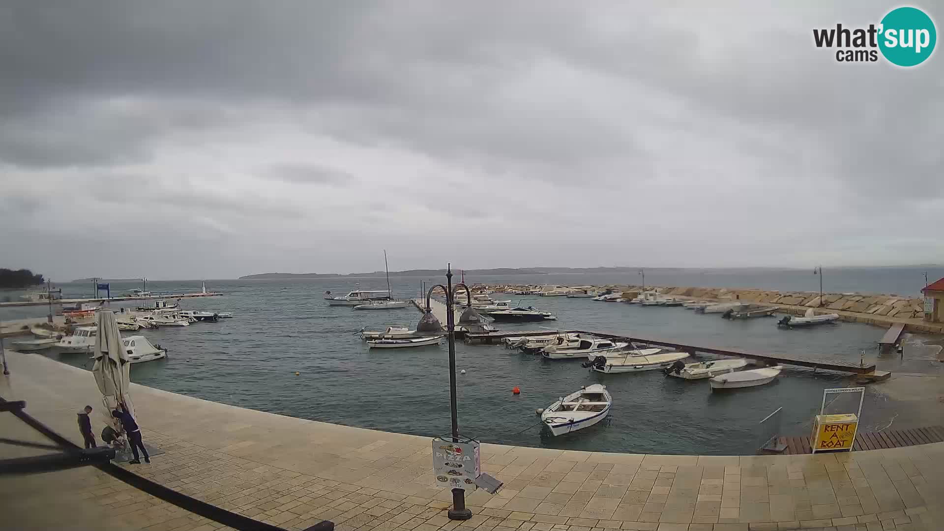 Fažana Camera en vivo riva y marina de la ciudad – Istria