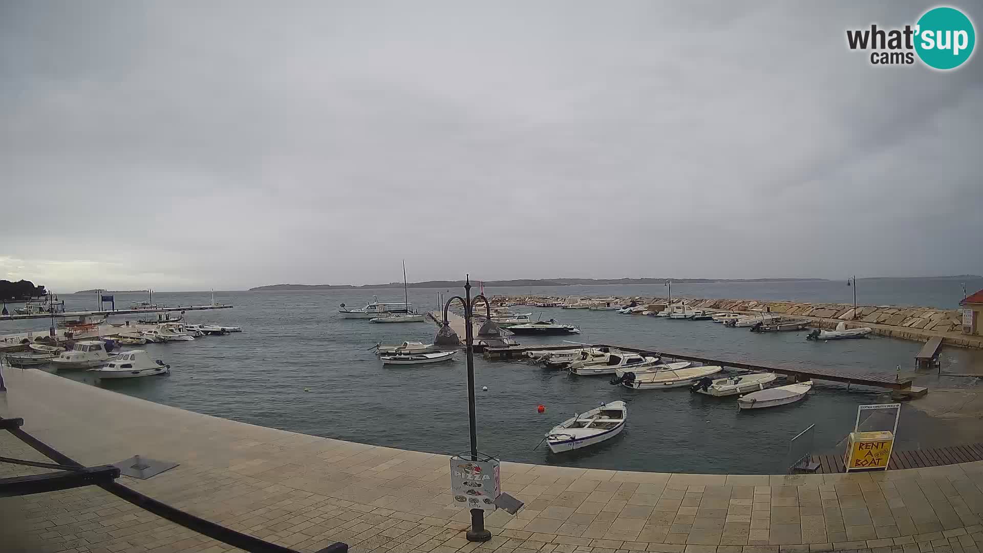 Webcam Fažana riva and city marina – Istria