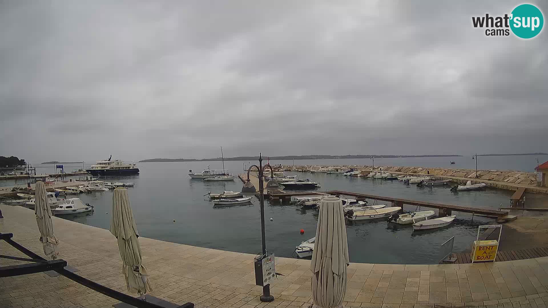 Webcam Fažana riva and city marina – Istria