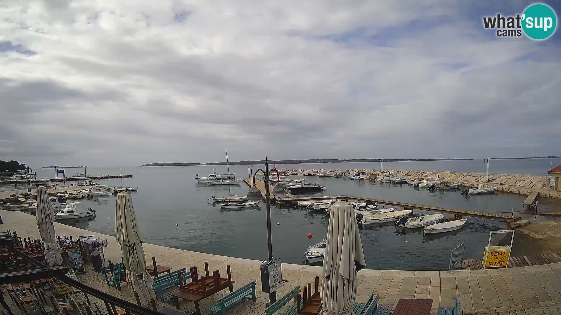 Webcam Fažana riva and city marina – Istria