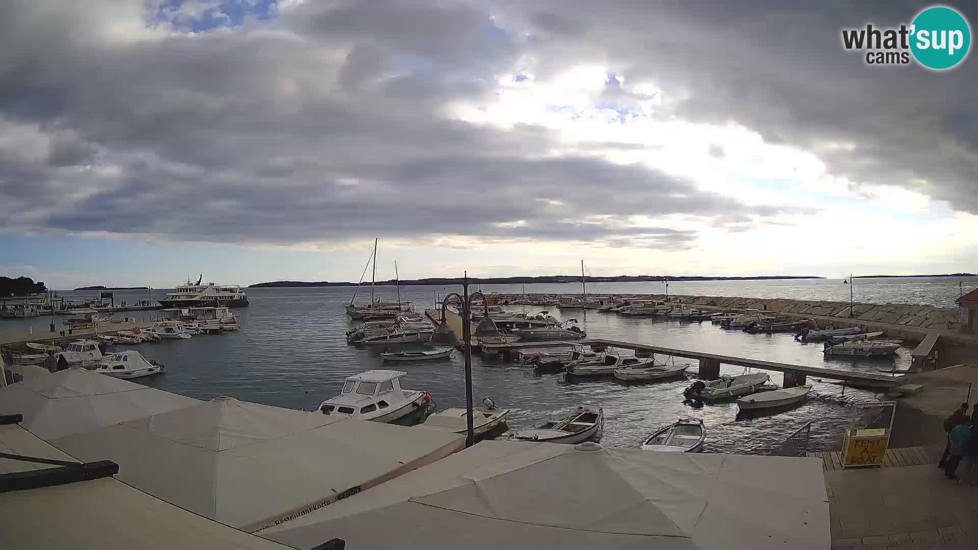 Fažana Livecam riva et marina de la ville – Istrie