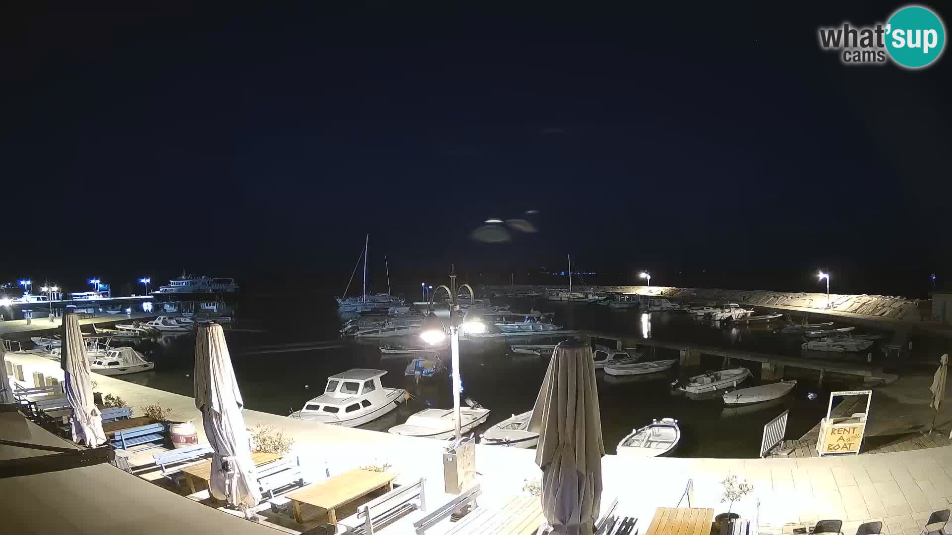 Spletna kamera Fažana riva in mestna marina – Istra