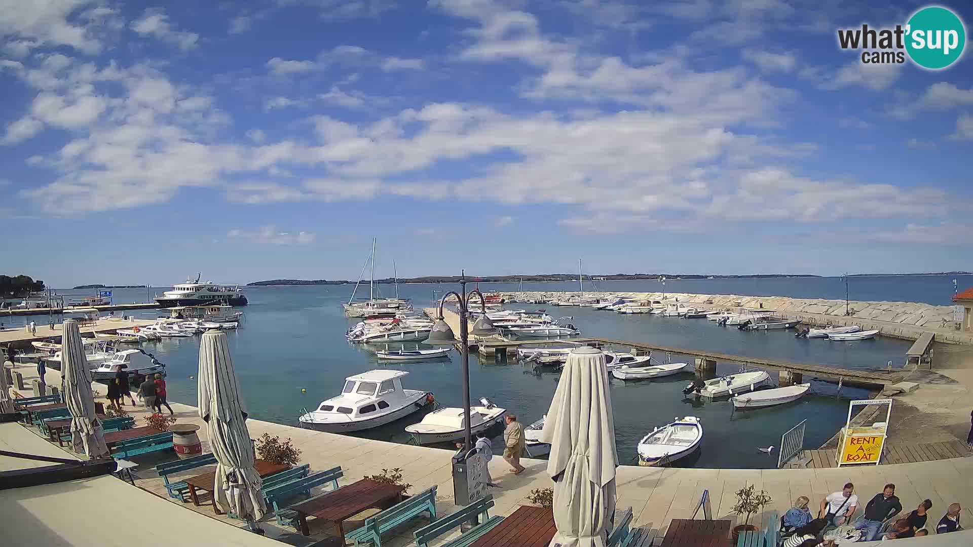 Webcam Fažana riva and city marina – Istria