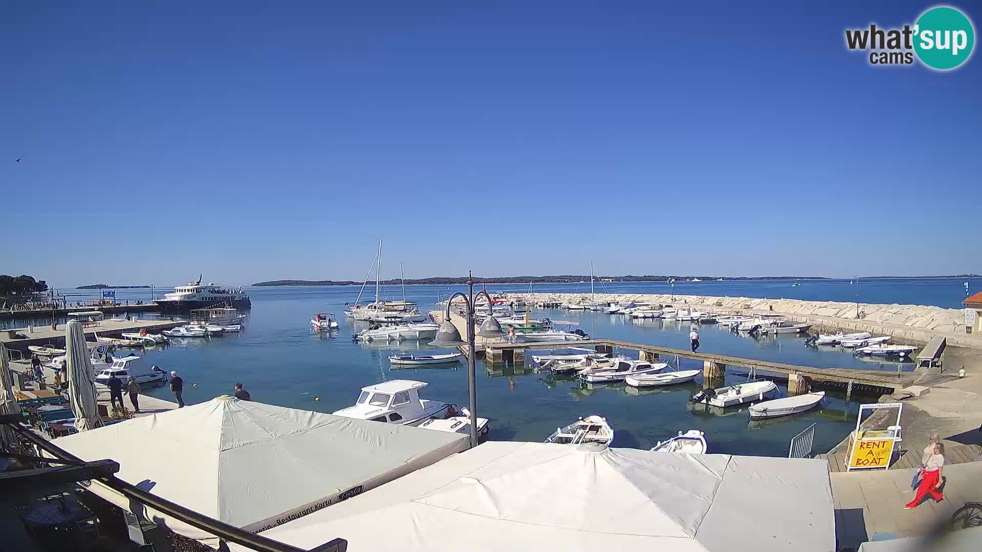 Webcam Fažana riva and city marina – Istria