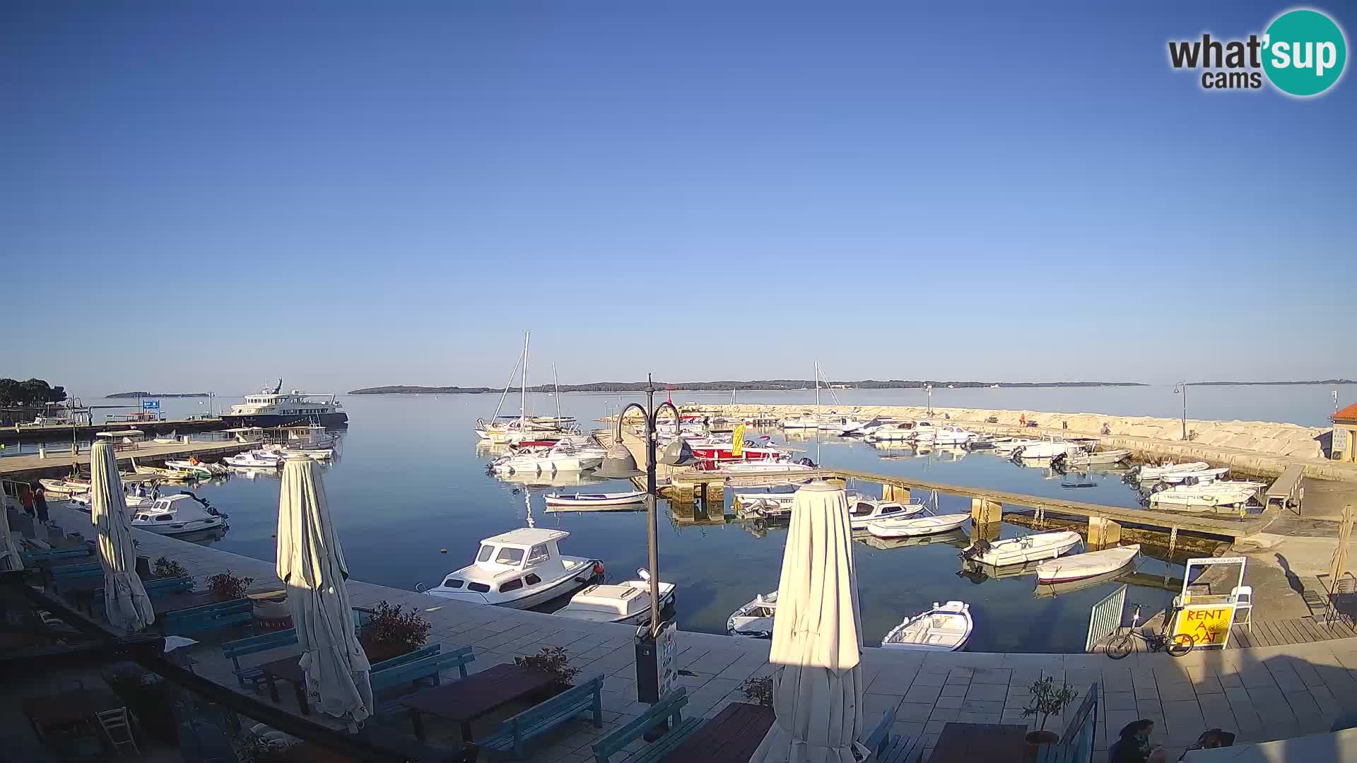 Webcam Fažana riva and city marina – Istria