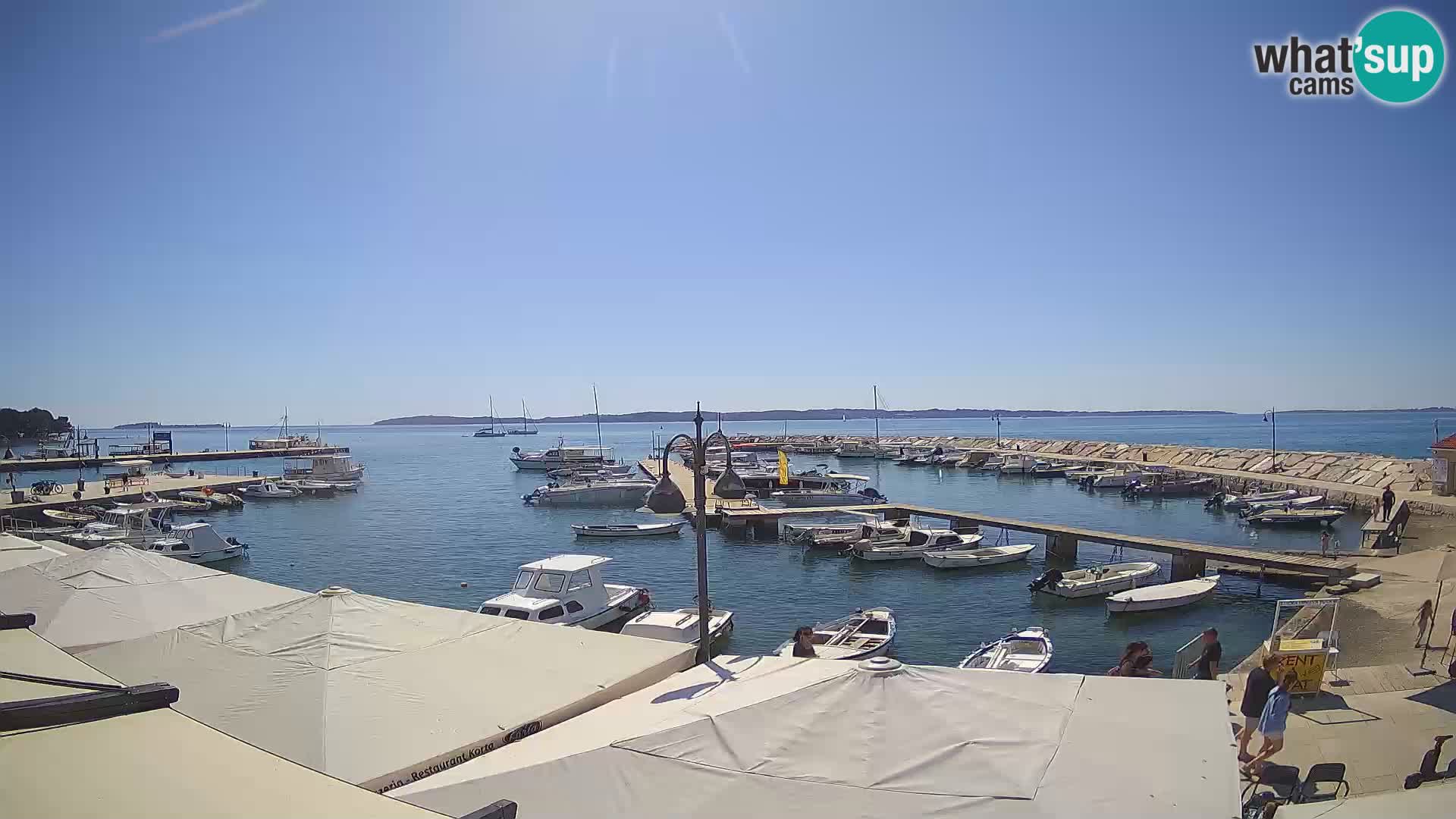 Webcam Fažana riva and city marina – Istria