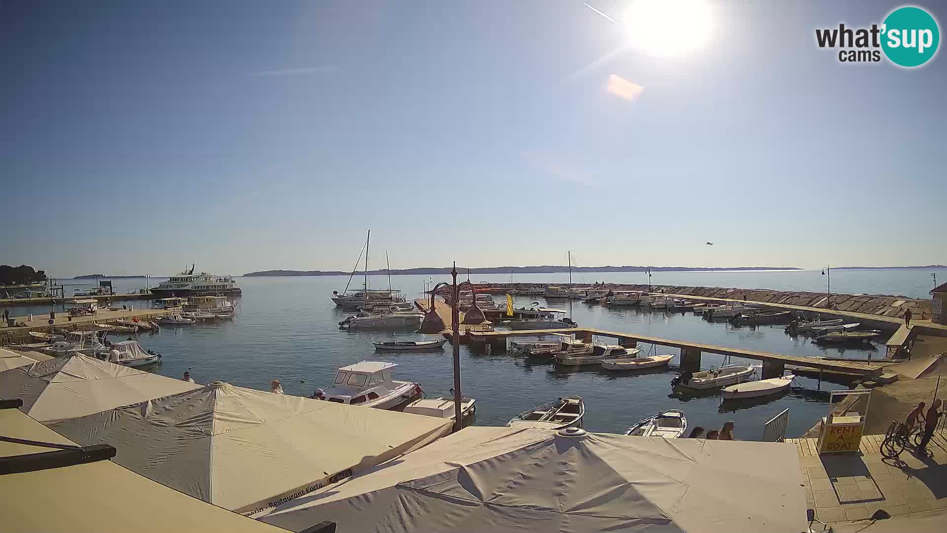 Webcam Fažana riva and city marina – Istria