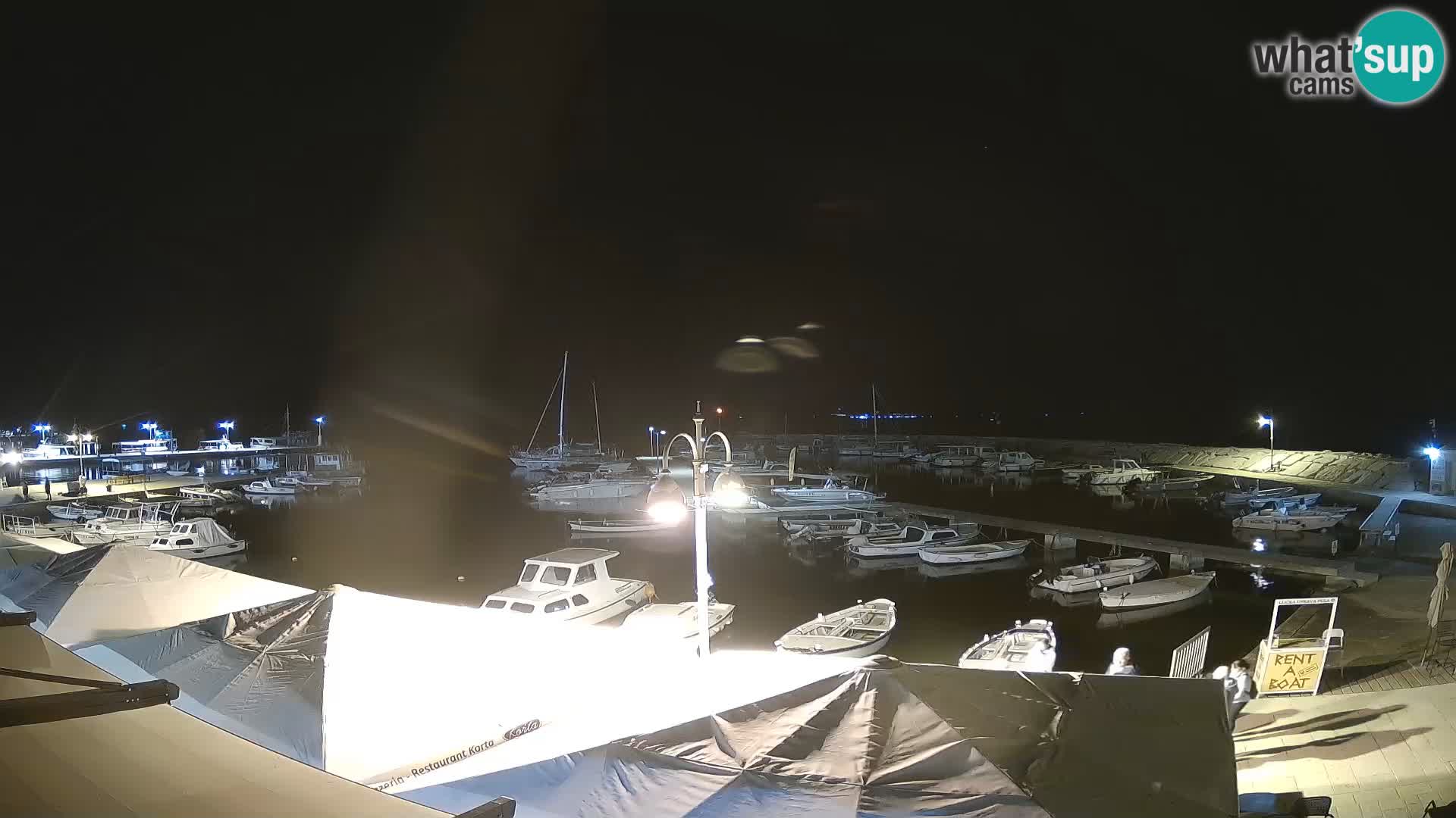 Spletna kamera Fažana riva in mestna marina – Istra