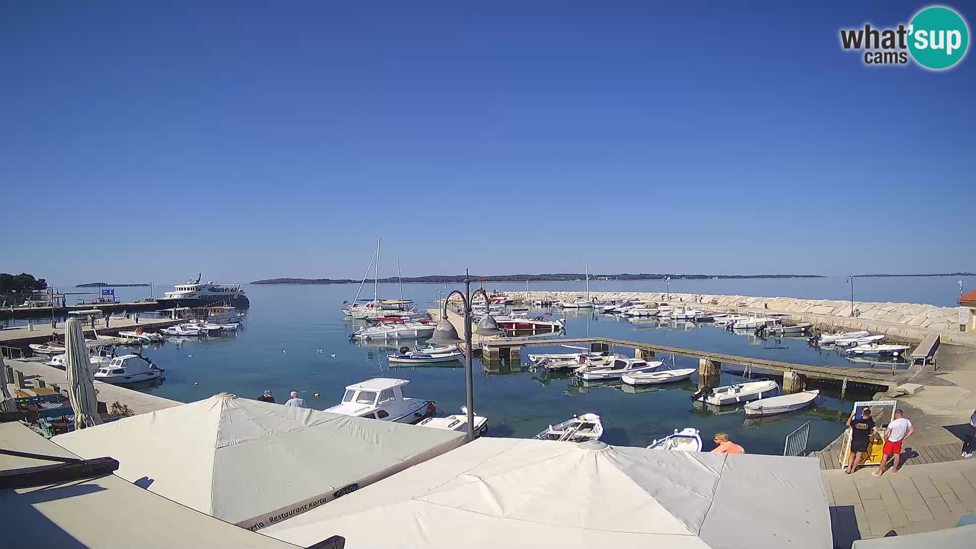 Webcam Fažana riva and city marina – Istria