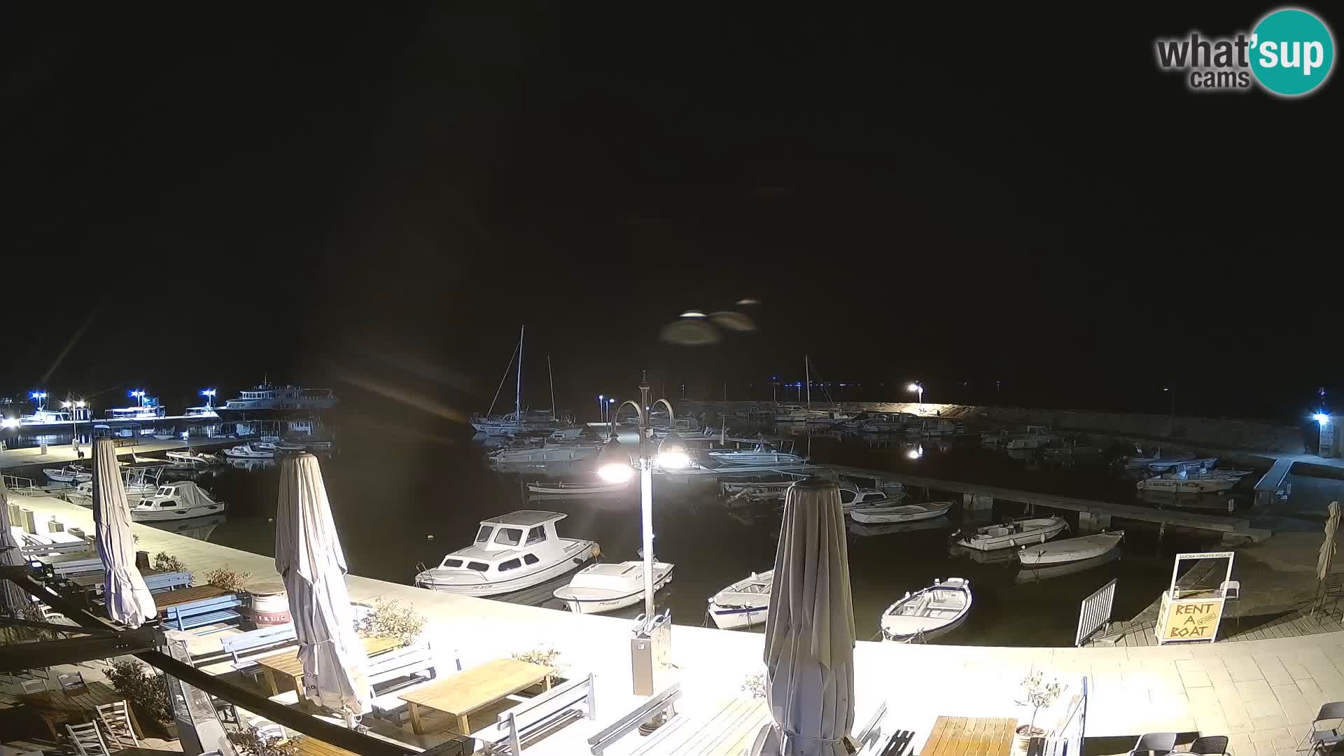 Fažana Camera en vivo riva y marina de la ciudad – Istria