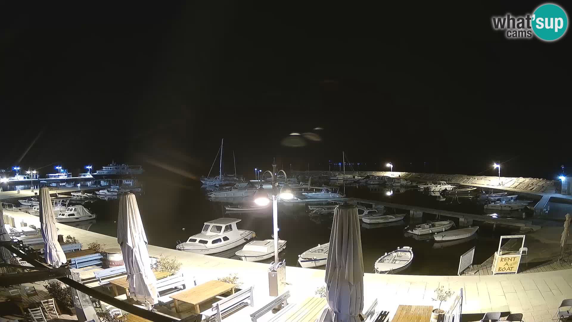 Fažana Camera en vivo riva y marina de la ciudad – Istria