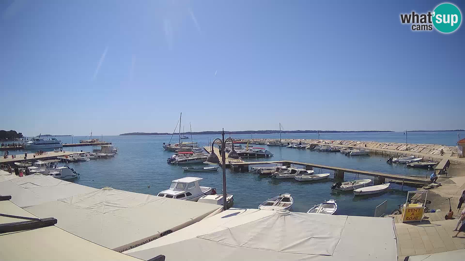 Webcam Fažana riva and city marina – Istria