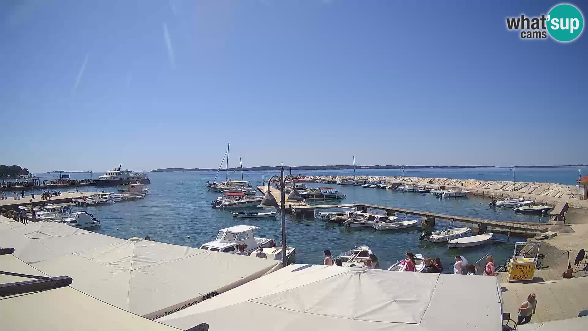 Spletna kamera Fažana riva in mestna marina – Istra