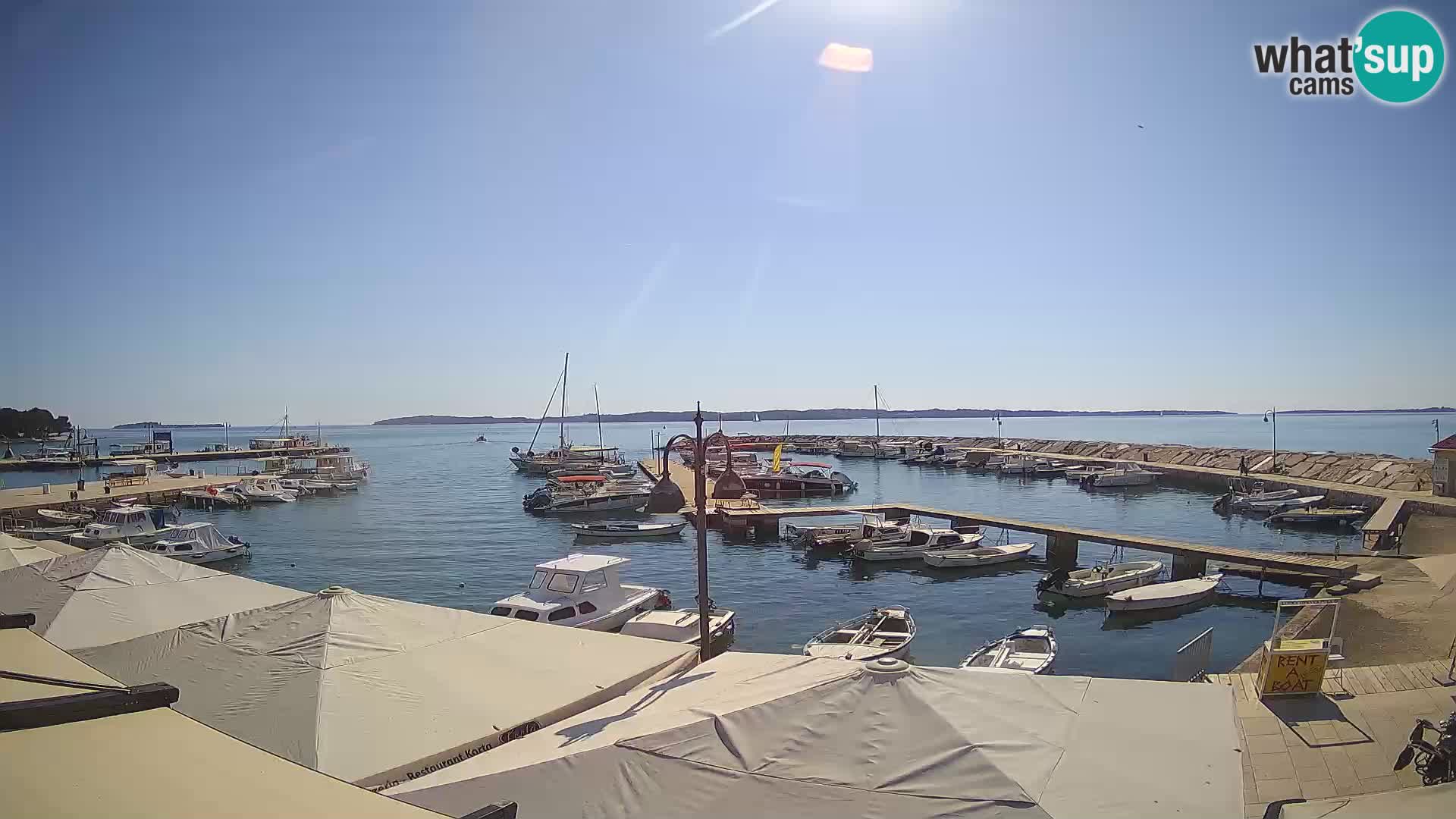 Fažana Livecam riva et marina de la ville – Istrie