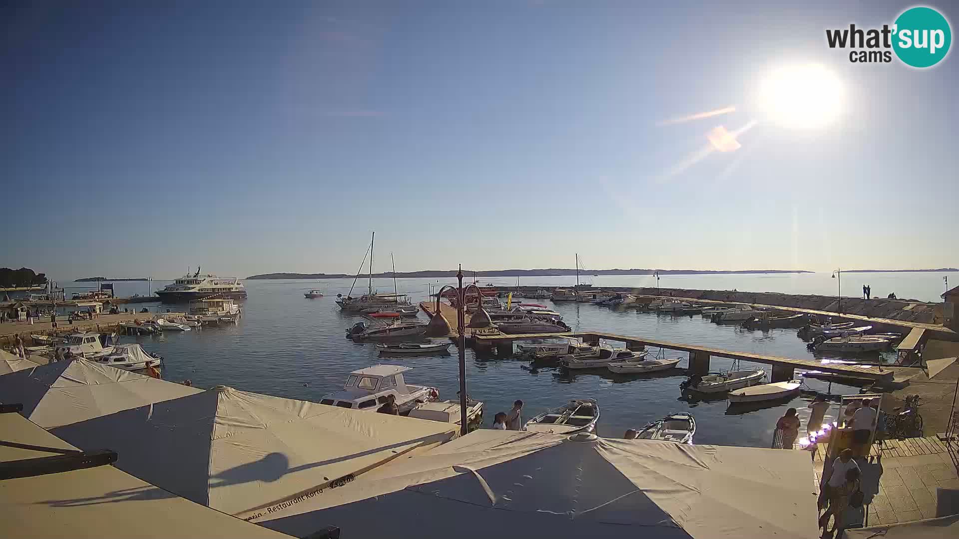 Webcam Fažana riva and city marina – Istria