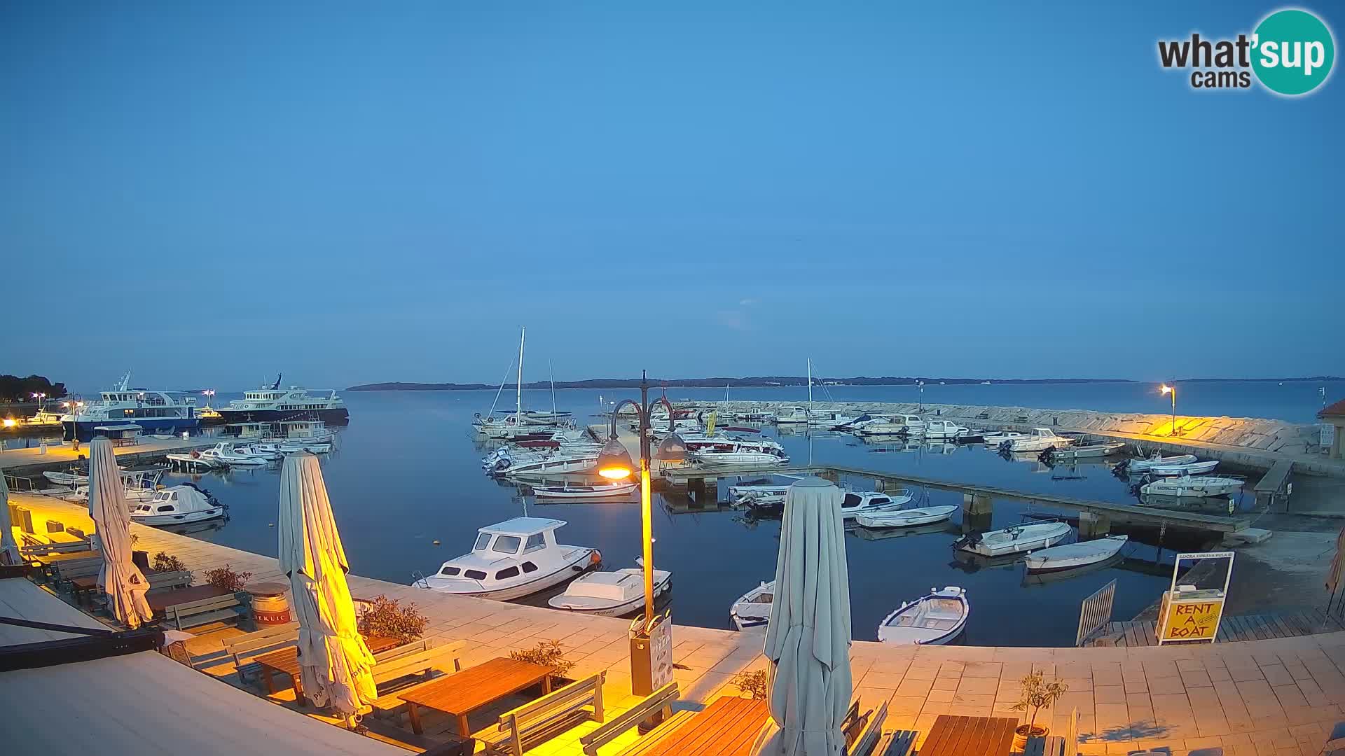 Webcam Fažana riva and city marina – Istria