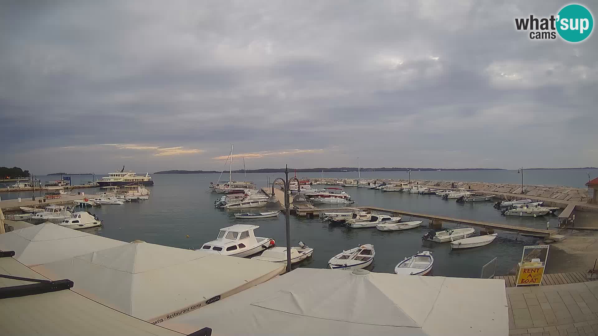 Fažana Livecam riva et marina de la ville – Istrie