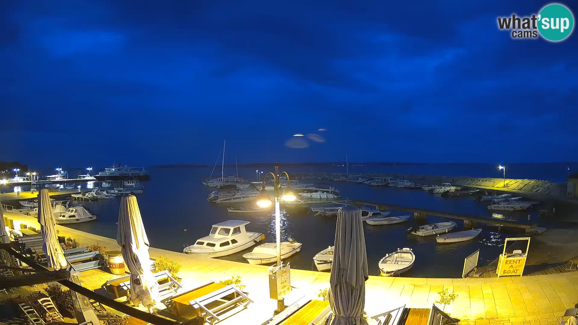 Webcam Fažana riva and city marina – Istria