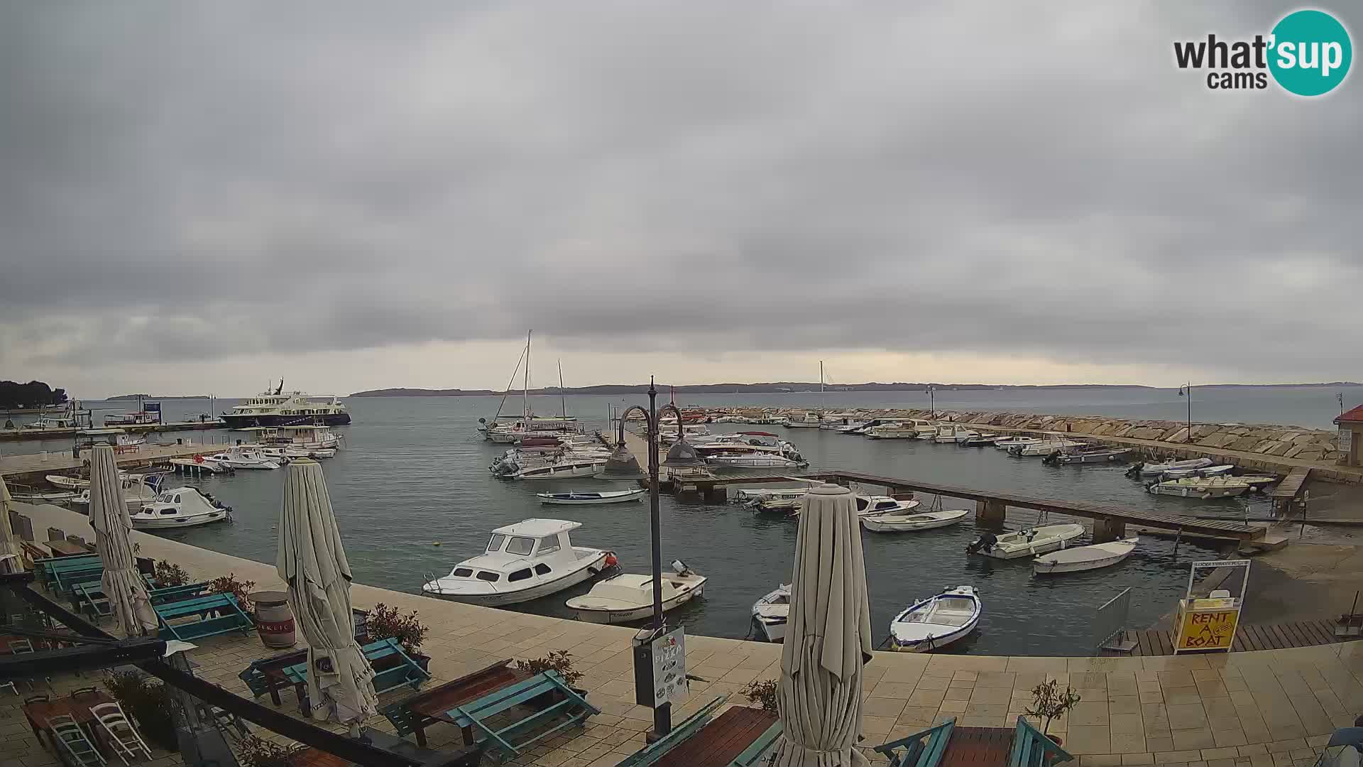 Webcam Fažana riva and city marina – Istria