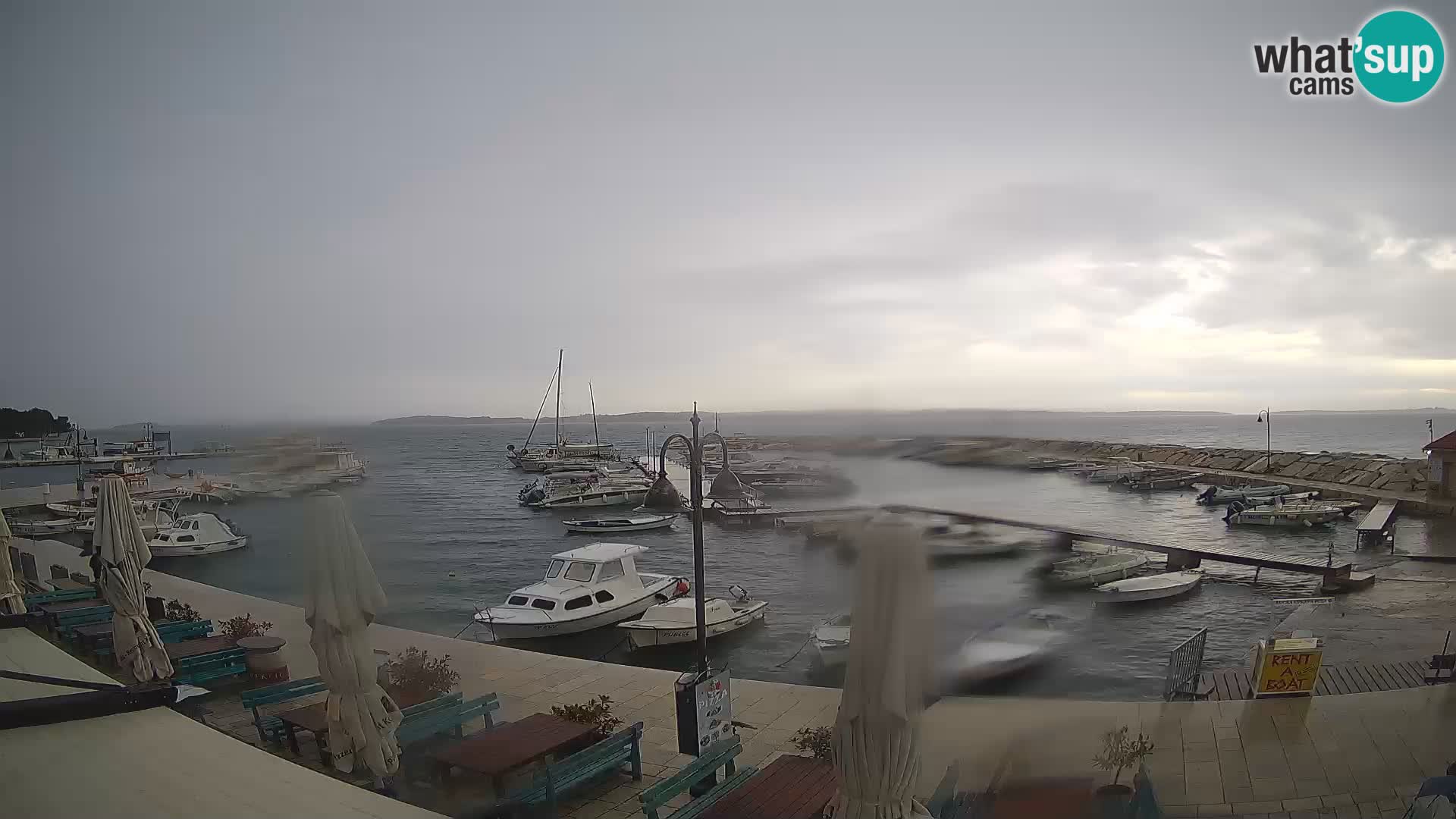 Spletna kamera Fažana riva in mestna marina – Istra