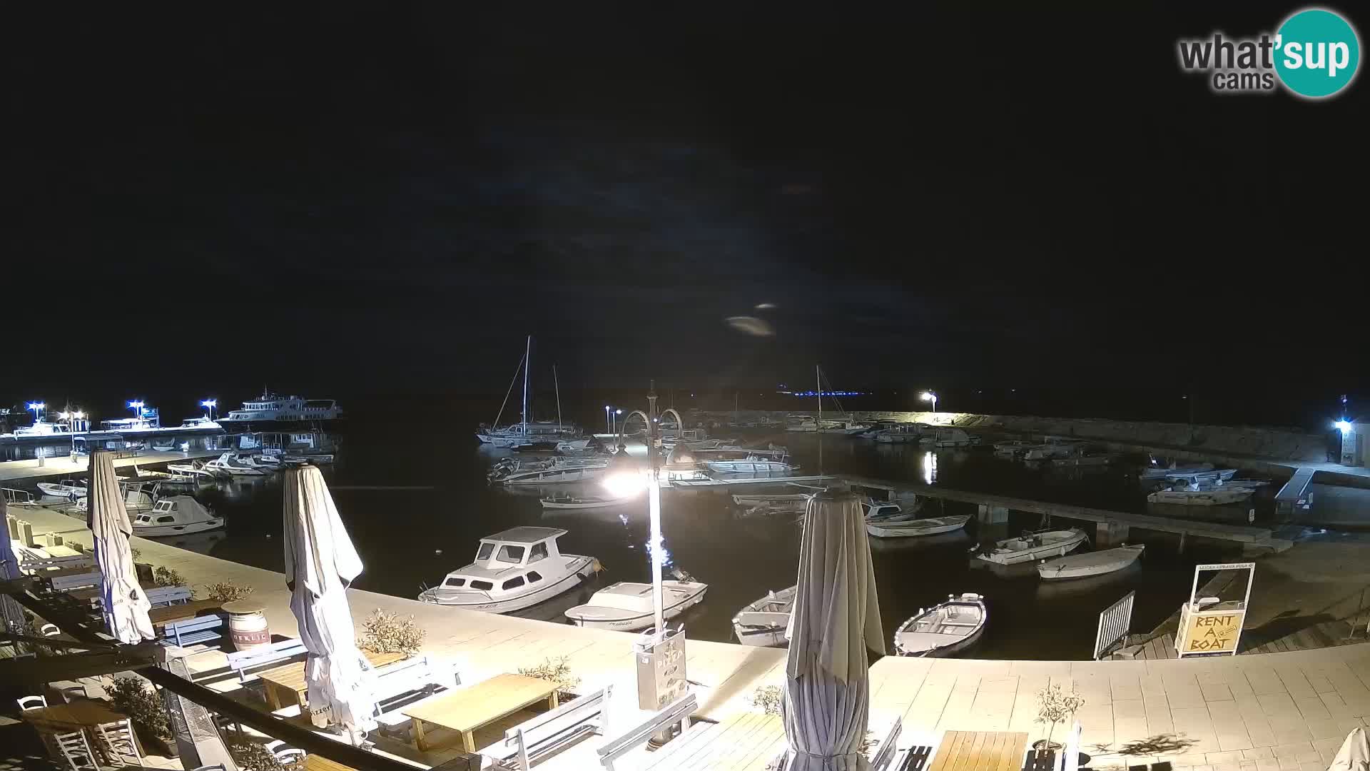Fažana Camera en vivo riva y marina de la ciudad – Istria