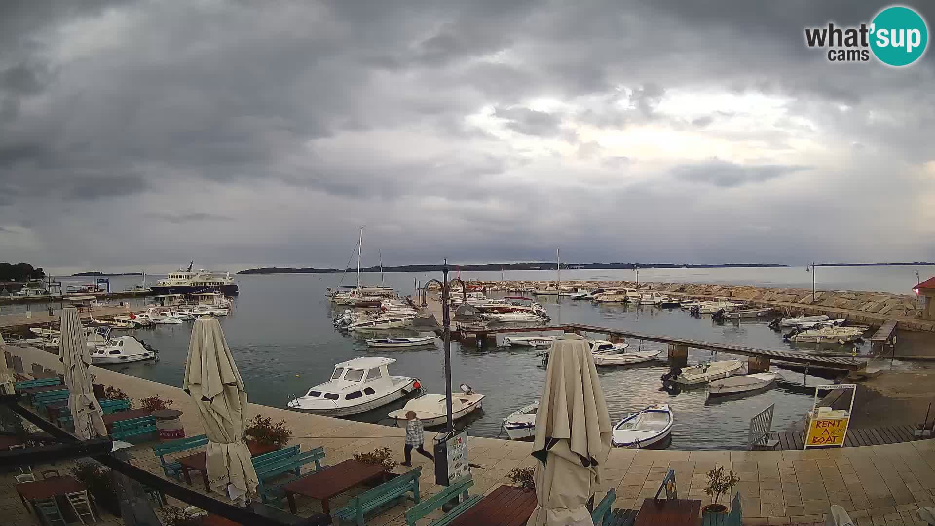 Webcam Fažana riva and city marina – Istria