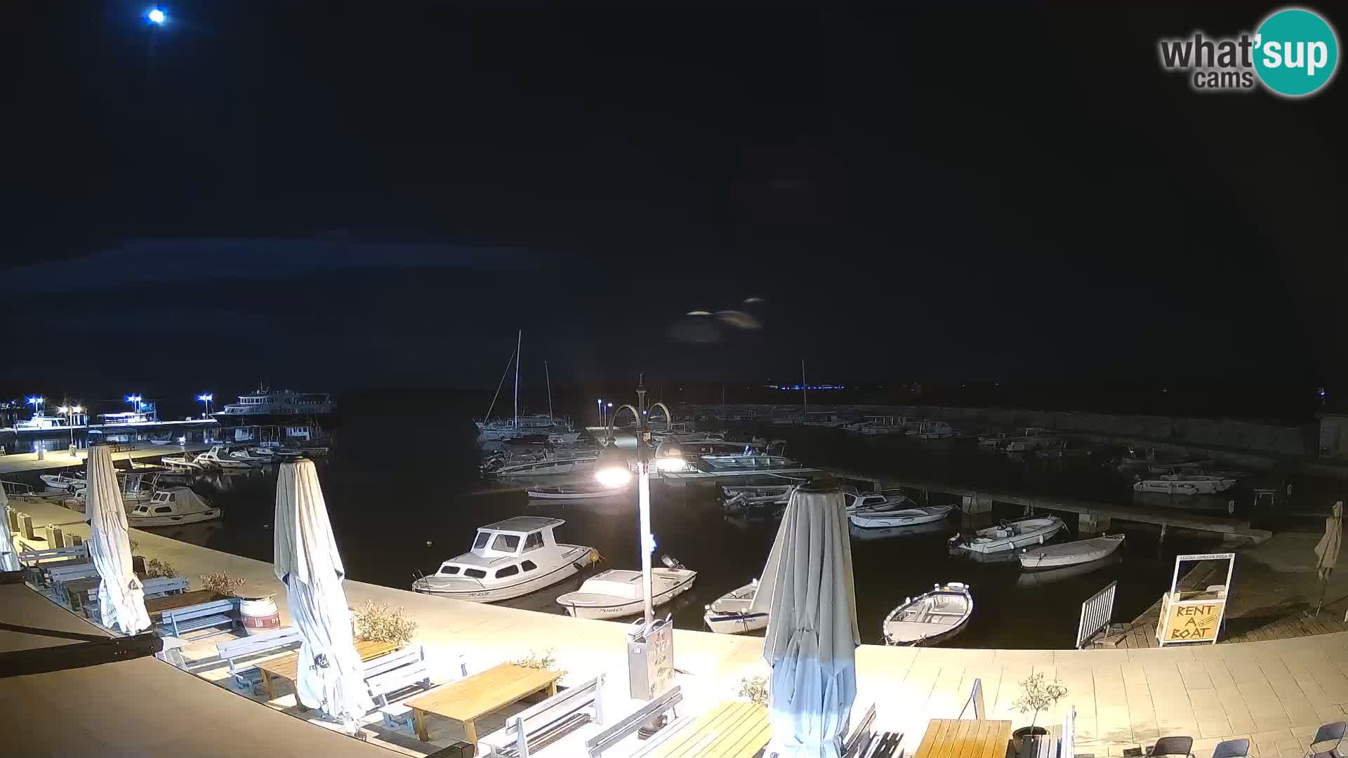 Spletna kamera Fažana riva in mestna marina – Istra