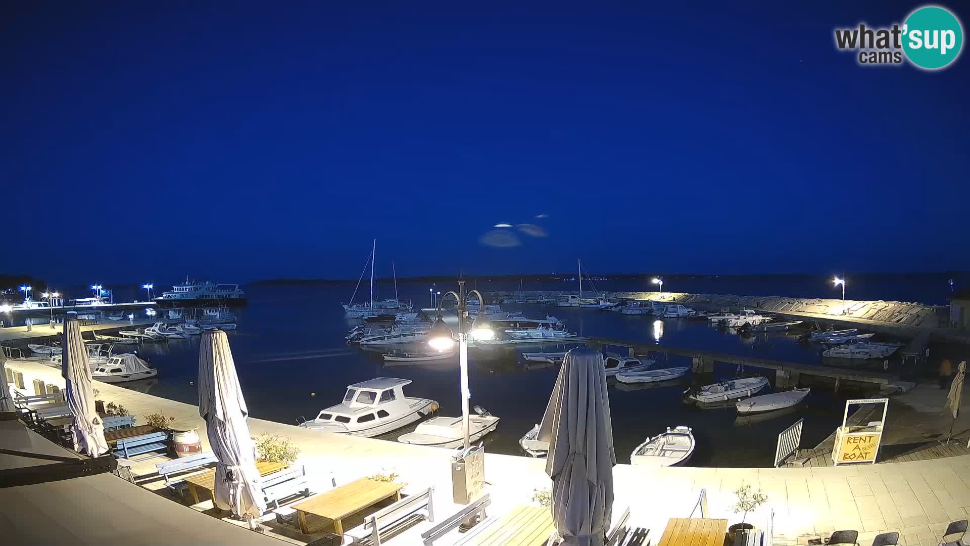 Spletna kamera Fažana riva in mestna marina – Istra