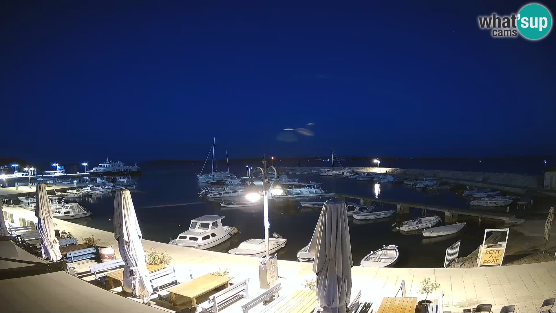 Spletna kamera Fažana riva in mestna marina – Istra