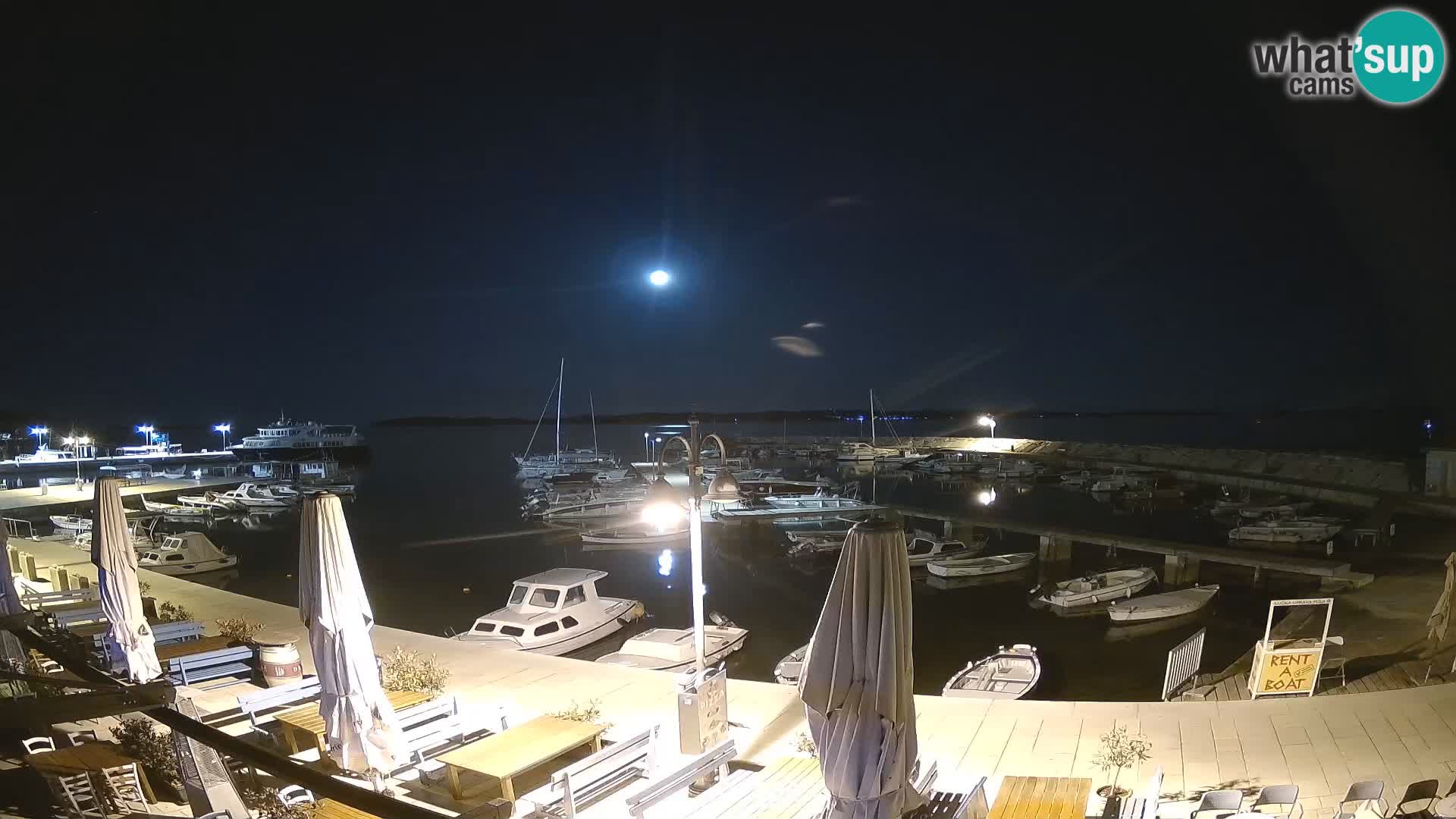 Webcam Fažana riva and city marina – Istria