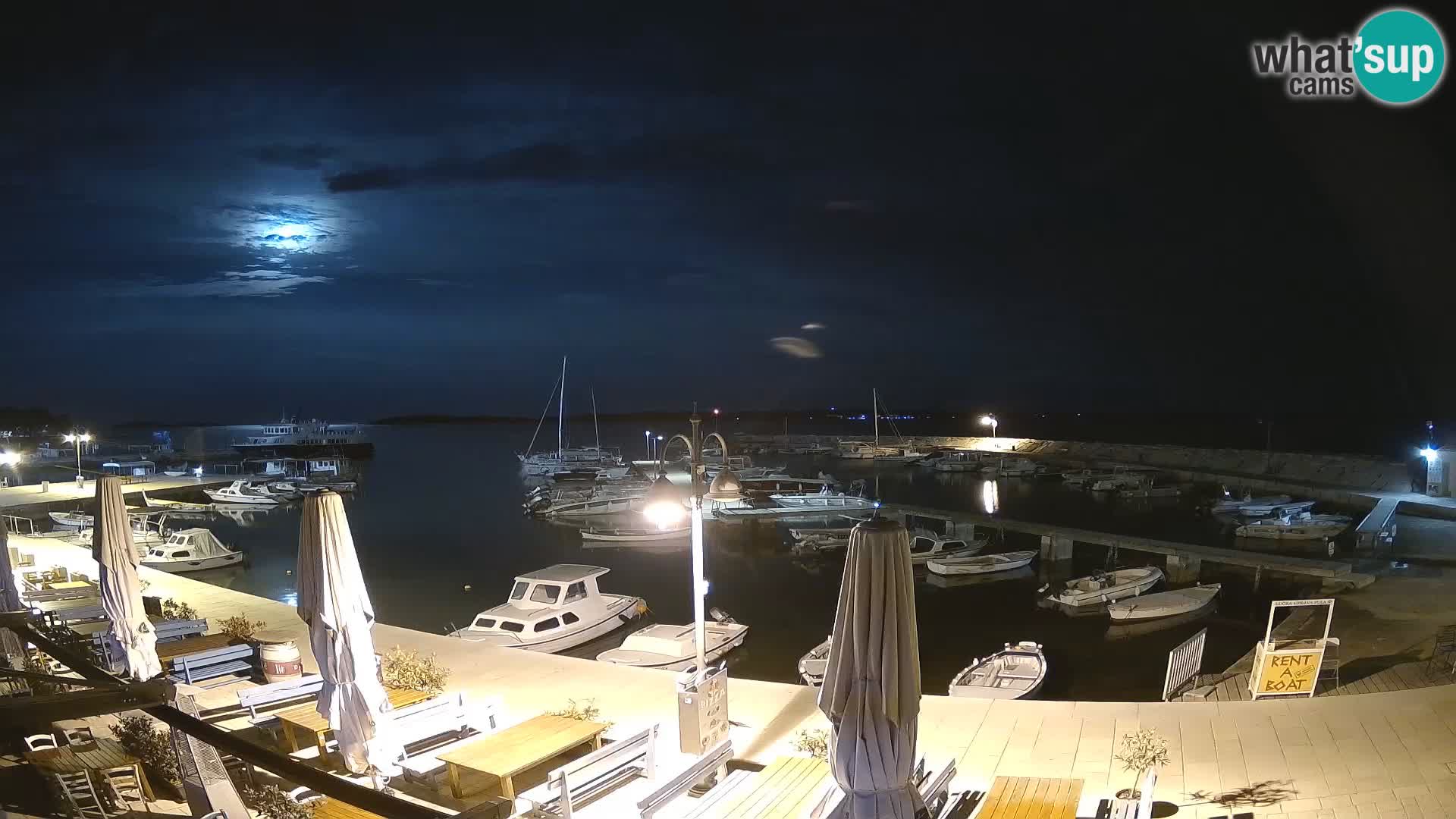 Webcam Fažana riva and city marina – Istria