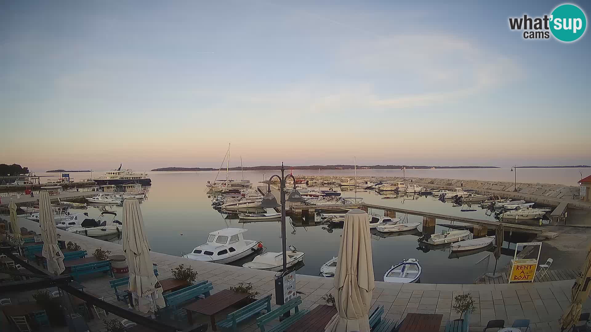 Webcam Fažana riva and city marina – Istria