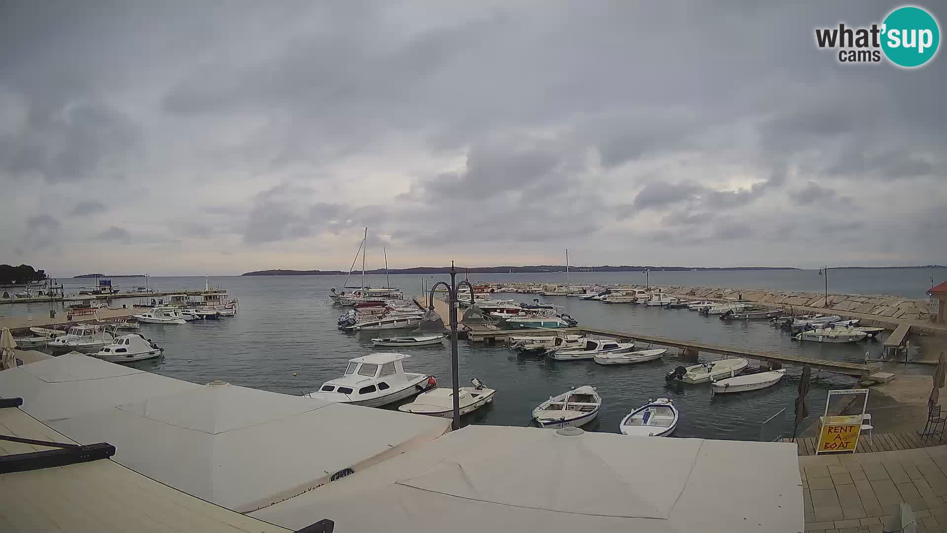 Webcam Fažana riva and city marina – Istria