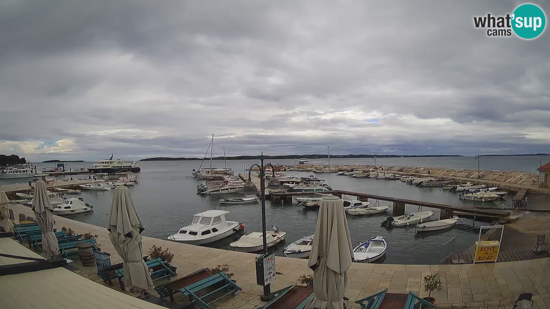 Webcam Fažana riva and city marina – Istria