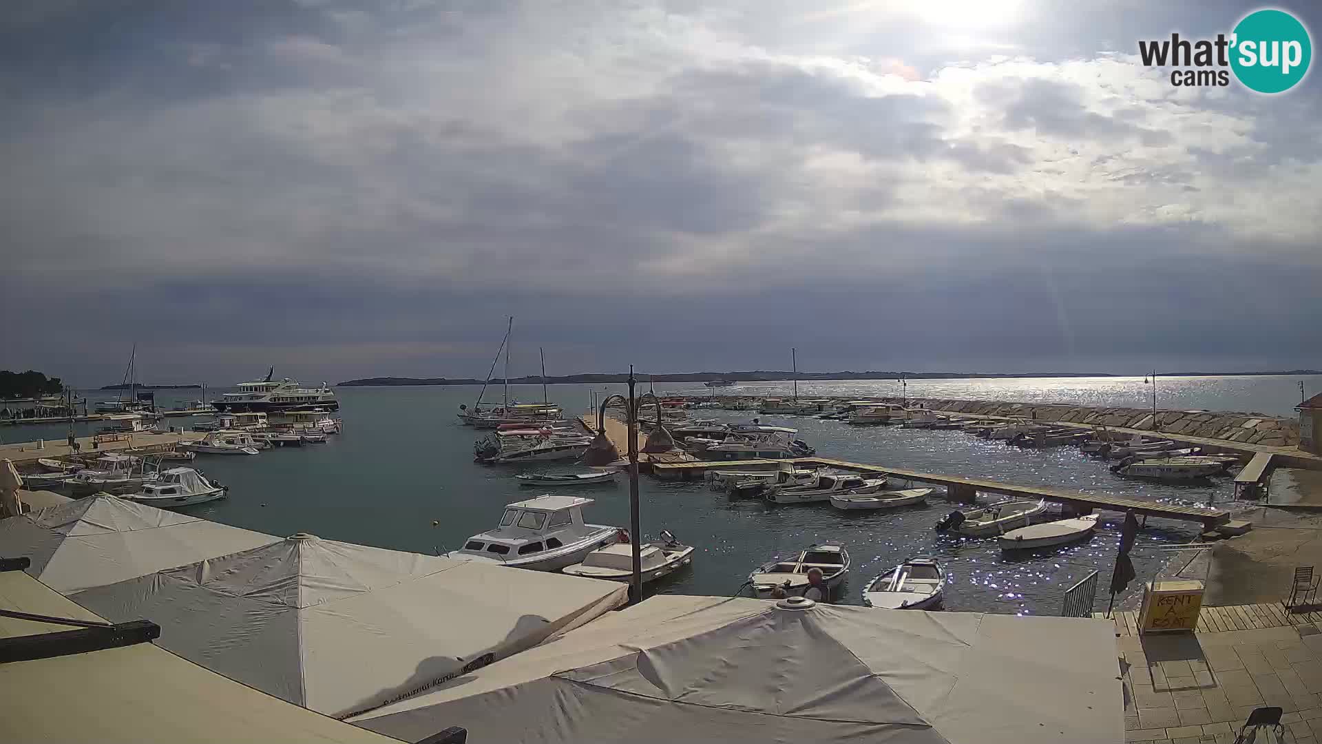 Webcam Fažana riva and city marina – Istria