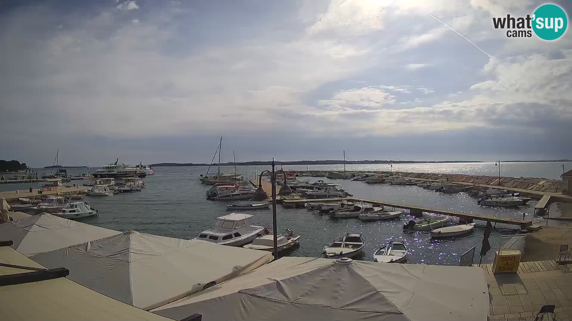 Spletna kamera Fažana riva in mestna marina – Istra