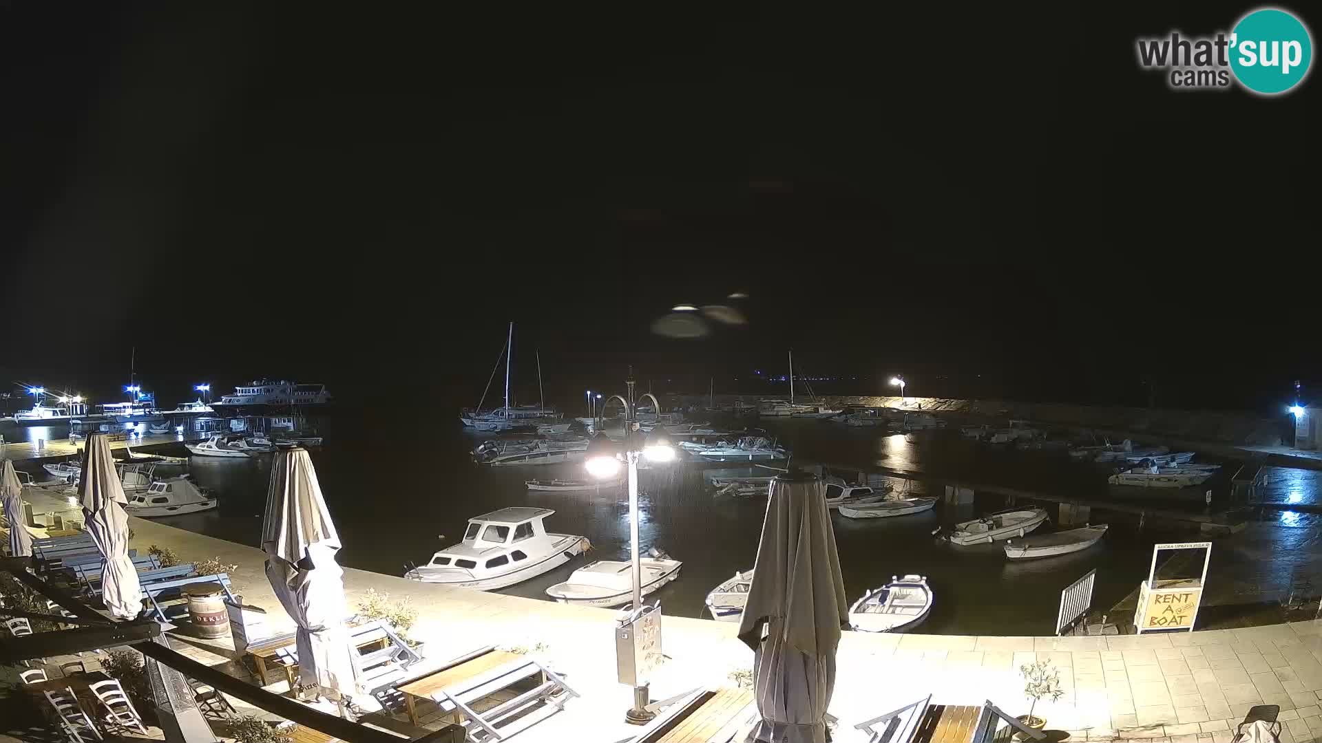 Spletna kamera Fažana riva in mestna marina – Istra