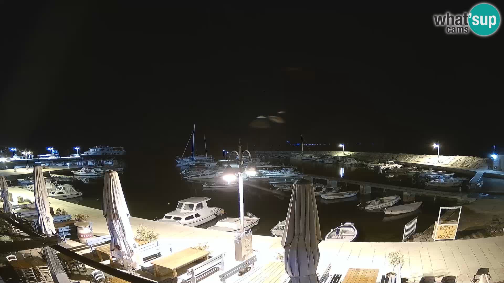 Fažana Camera en vivo riva y marina de la ciudad – Istria