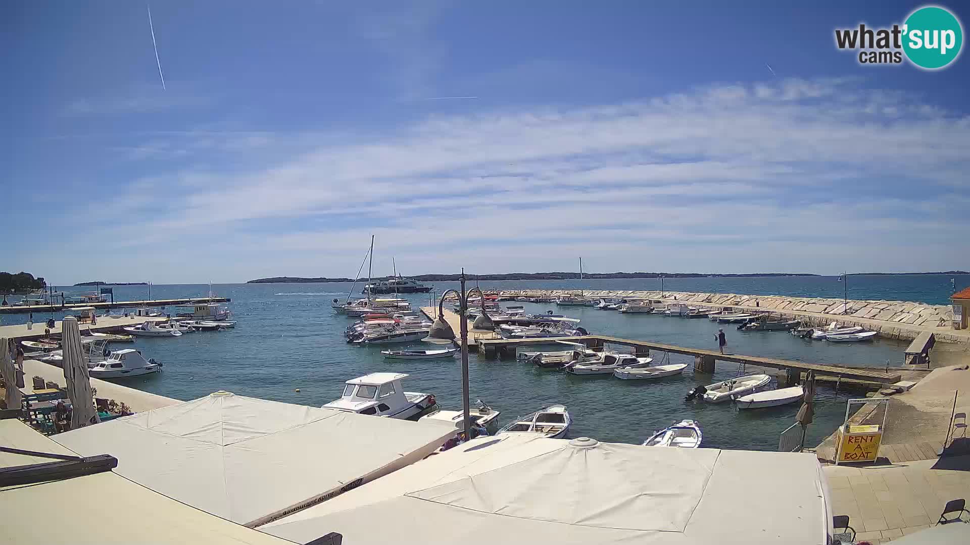 Fažana Camera en vivo riva y marina de la ciudad – Istria