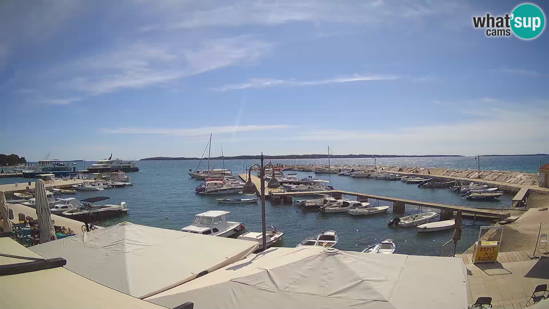 Fažana Camera en vivo riva y marina de la ciudad – Istria