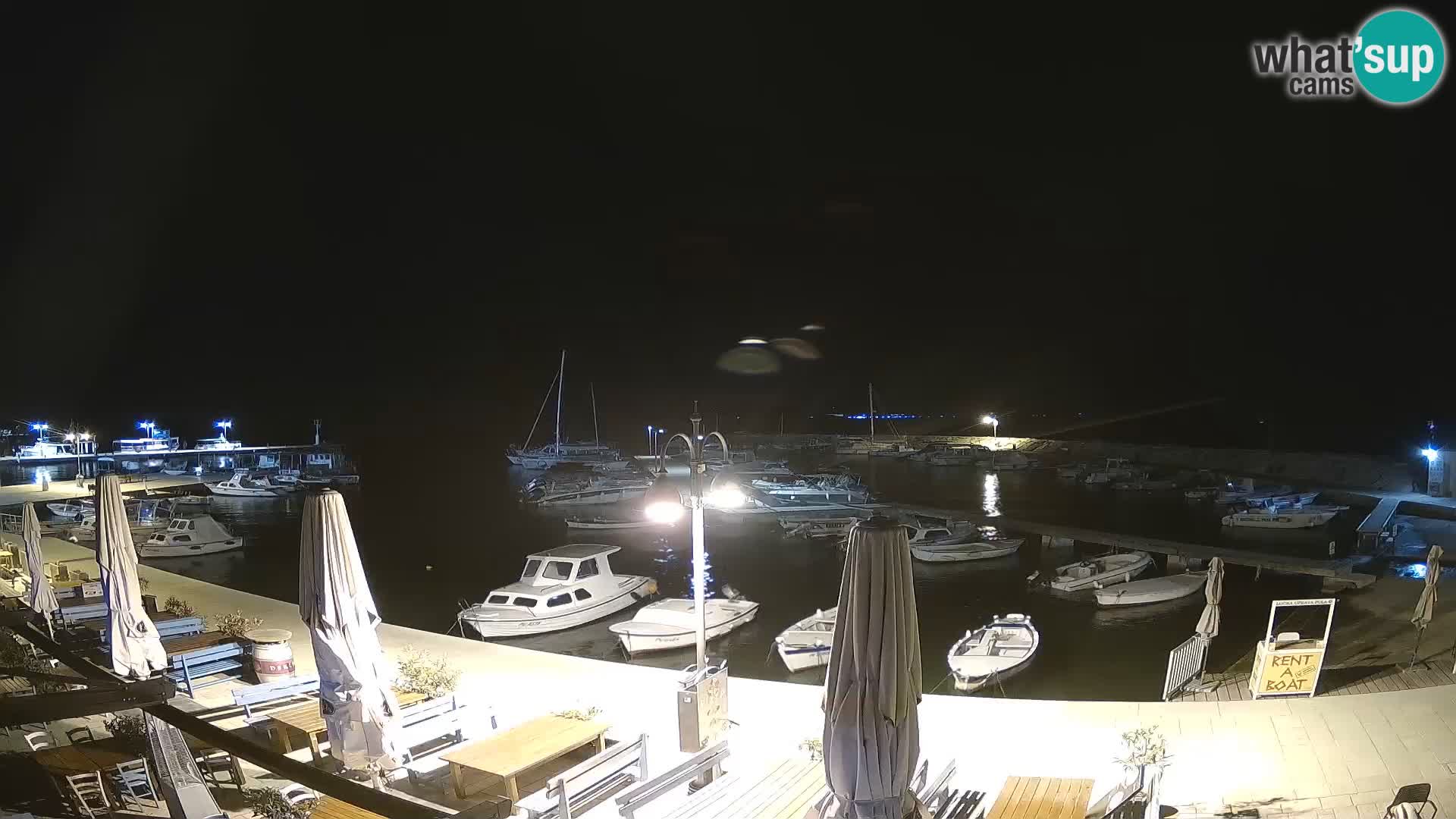 Fažana Camera en vivo riva y marina de la ciudad – Istria