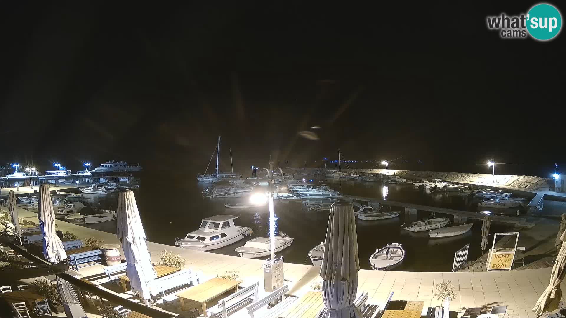 Spletna kamera Fažana riva in mestna marina – Istra