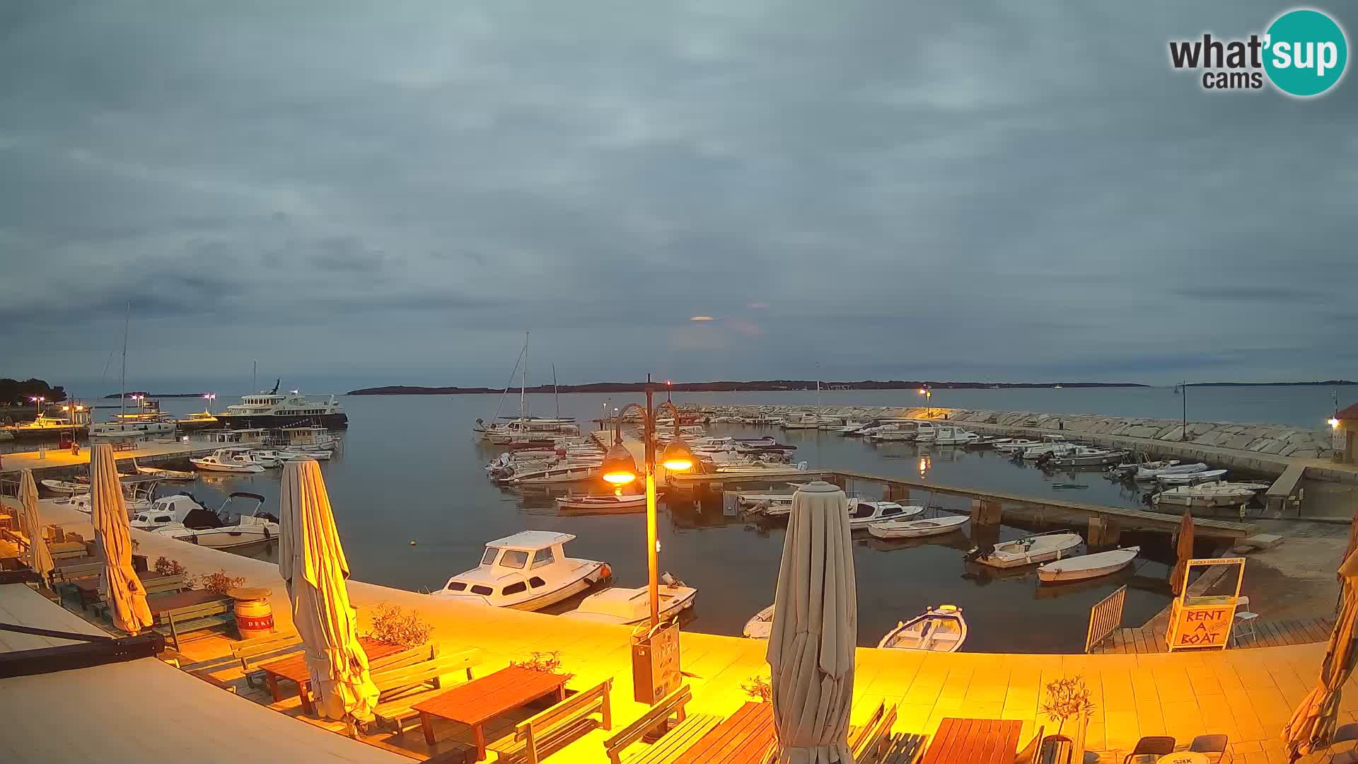 Fažana Livecam riva et marina de la ville – Istrie