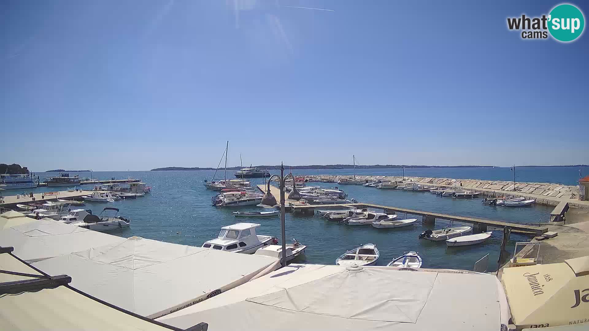 Webcam Fažana riva and city marina – Istria